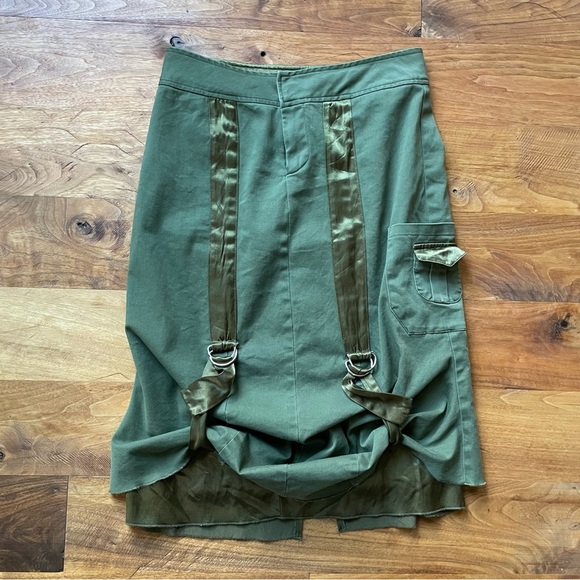 Vintage Syrup Clothing Co. 90s Grunge Army Green Skirt with Adjustable Straps - Picture 4 of 11